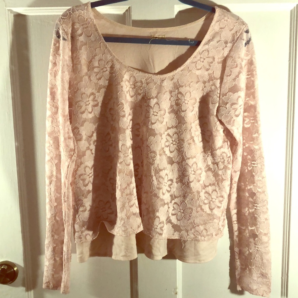 Hollister top